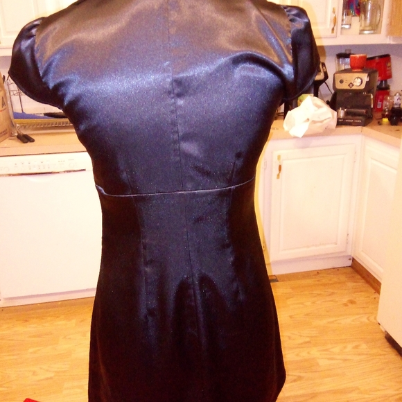 Guess Jeans - Picture 4 of 6